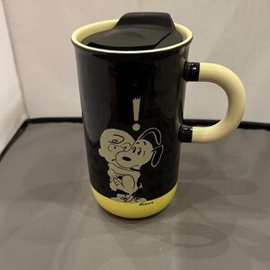 Hallmark Peanuts Yellow‎ Ceramic Base mug great for Halloween